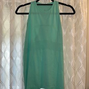 Lululemon Swiftly Tank in mint green. Size 10